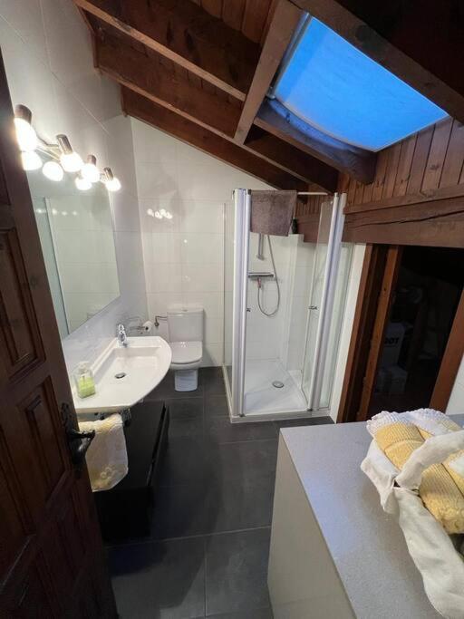 Atico En Llivia Apartment ภายนอก รูปภาพ